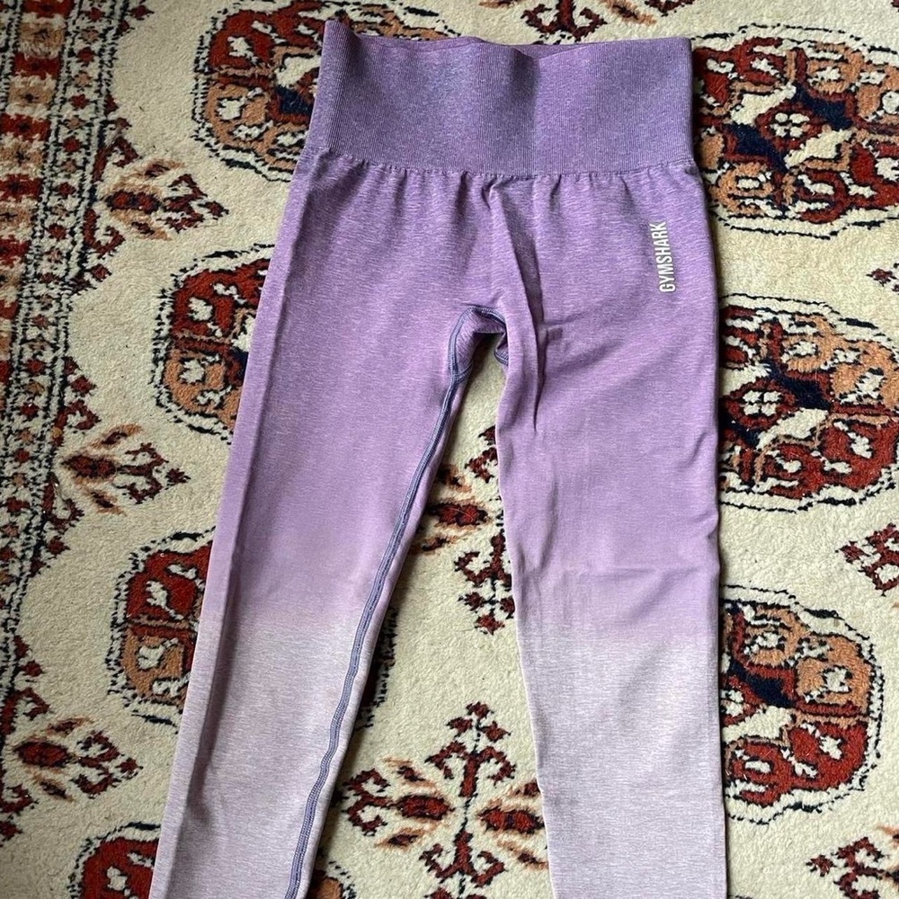 Gymshark Adapt Ombre Leggings in purple - Picture 3 of 8